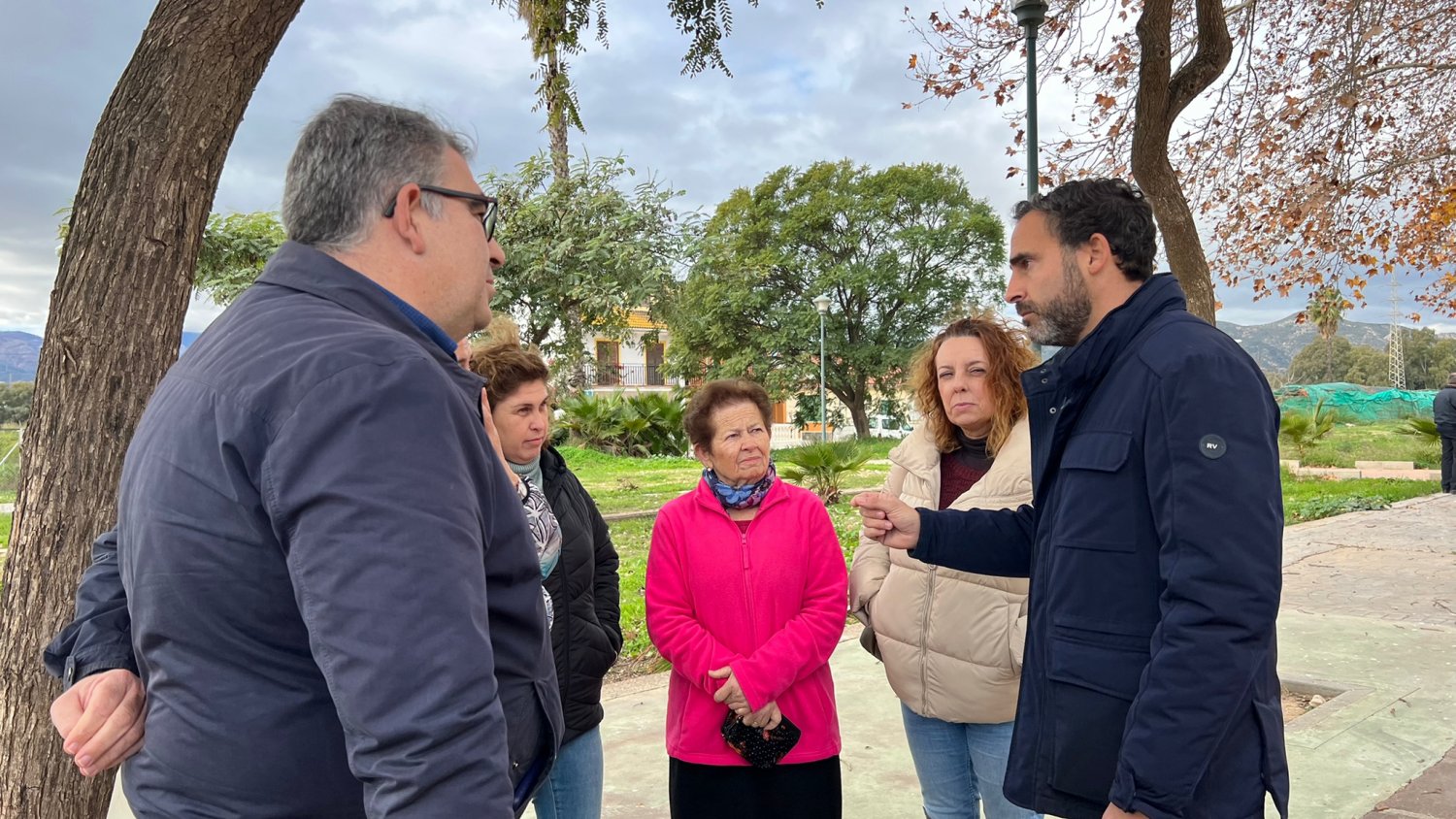 Dani Pérez se compromete a rehabilitar y dar uso ciudadano al edificio de la antigua estación de Campanillas