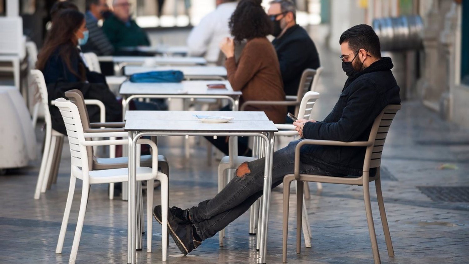 Málaga pasa a nivel 0 de restricciones a excepción de la Costa del Sol