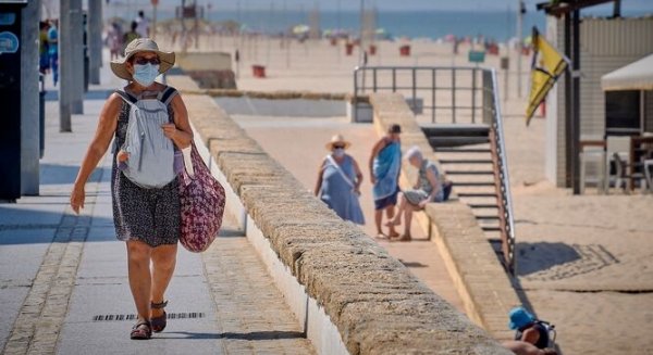 Málaga suma dos nuevos fallecidos y 77 positivos frente a las 117 últimas recuperaciones