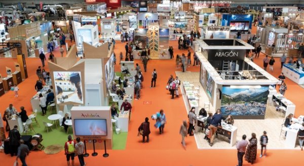 Vélez-Málaga se promociona como destino turístico en 'Expovacaciones' de Bilbao