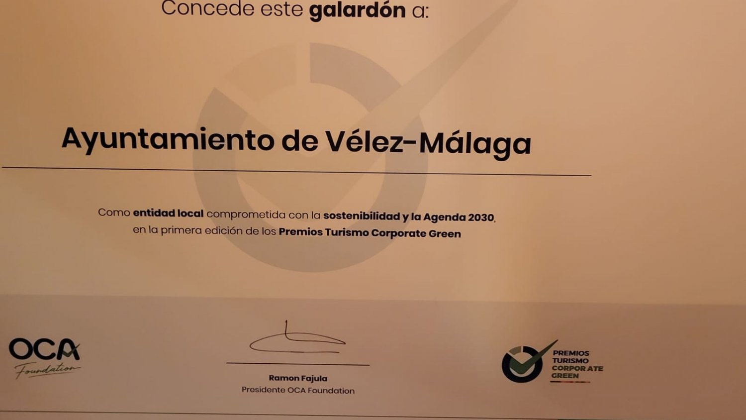 Vélez-Málaga, entre los cinco municipios de España elegidos con el premio de OCA Global