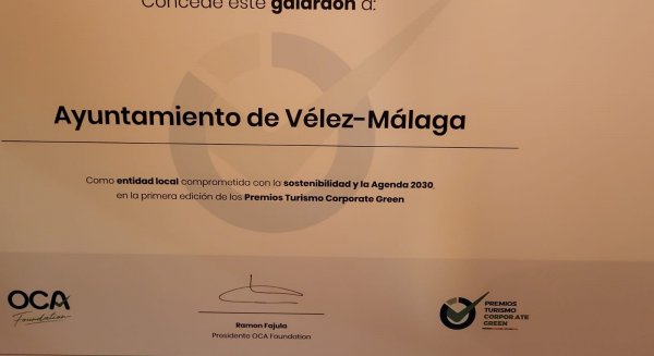 Vélez-Málaga, entre los cinco municipios de España elegidos con el premio de OCA Global