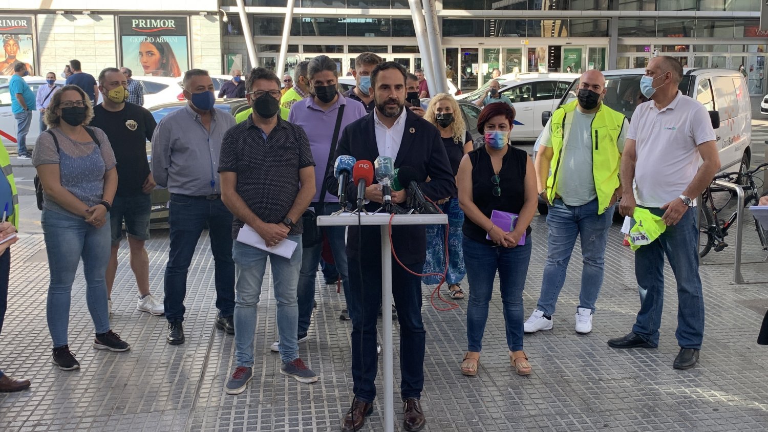 PSOE pide al Ayuntamiento de Málaga cumplir su compromiso con el sector del taxi