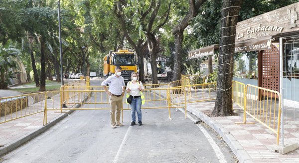 El Ayuntamiento de Marbella mejora la seguridad vial en agunas de sus calles con la reordenación del acerado