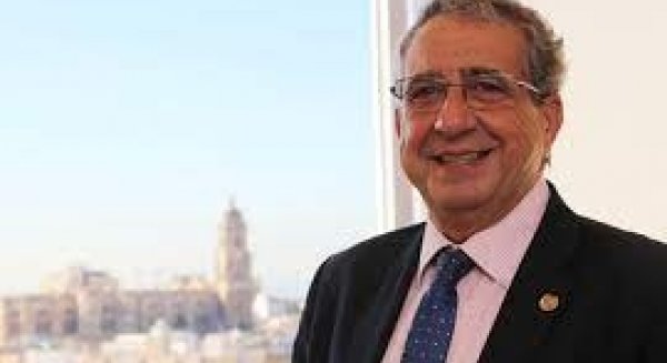 El rector de la UMA anuncia que la presencialidad de las aulas será del 