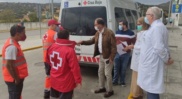 El Área Sanitaria Serranía de Málaga termina el traslado de 48 evacuados por el incendio