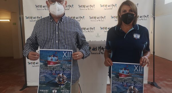 Torre del Mar celebra este sábado su tradicional regata de chalanas en homenaje a 'Miguel Cano'
