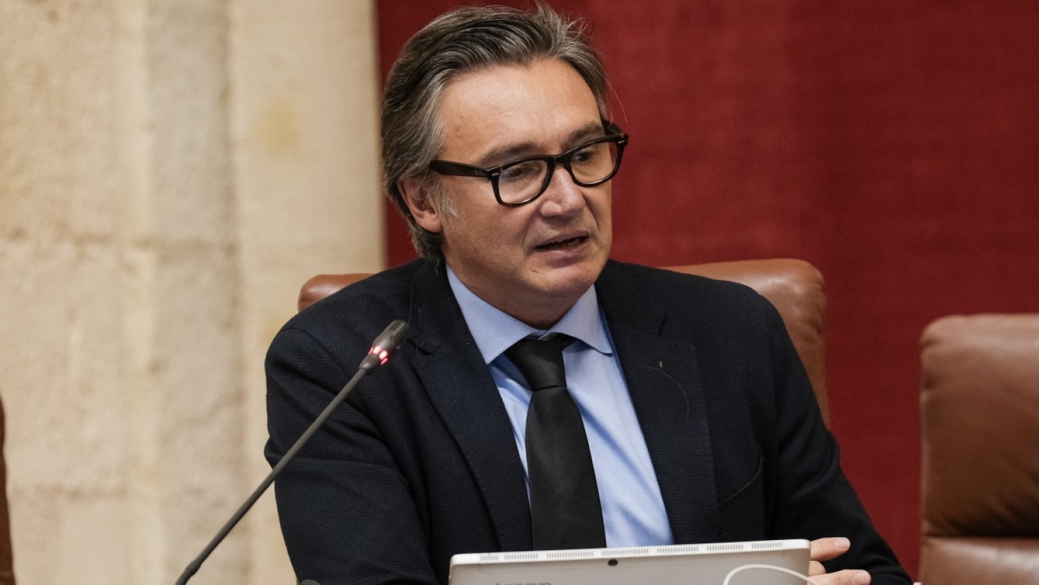 Gavira critica al PP por silenciar el enchufismo de la mujer de Espadas