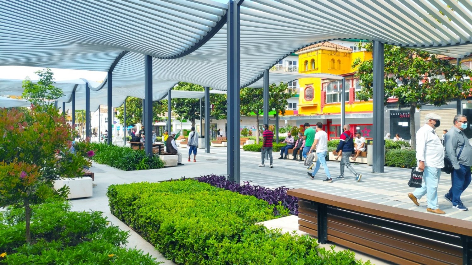 El paro desciende en Torremolinos un 35 por ciento con respecto a enero de 2021