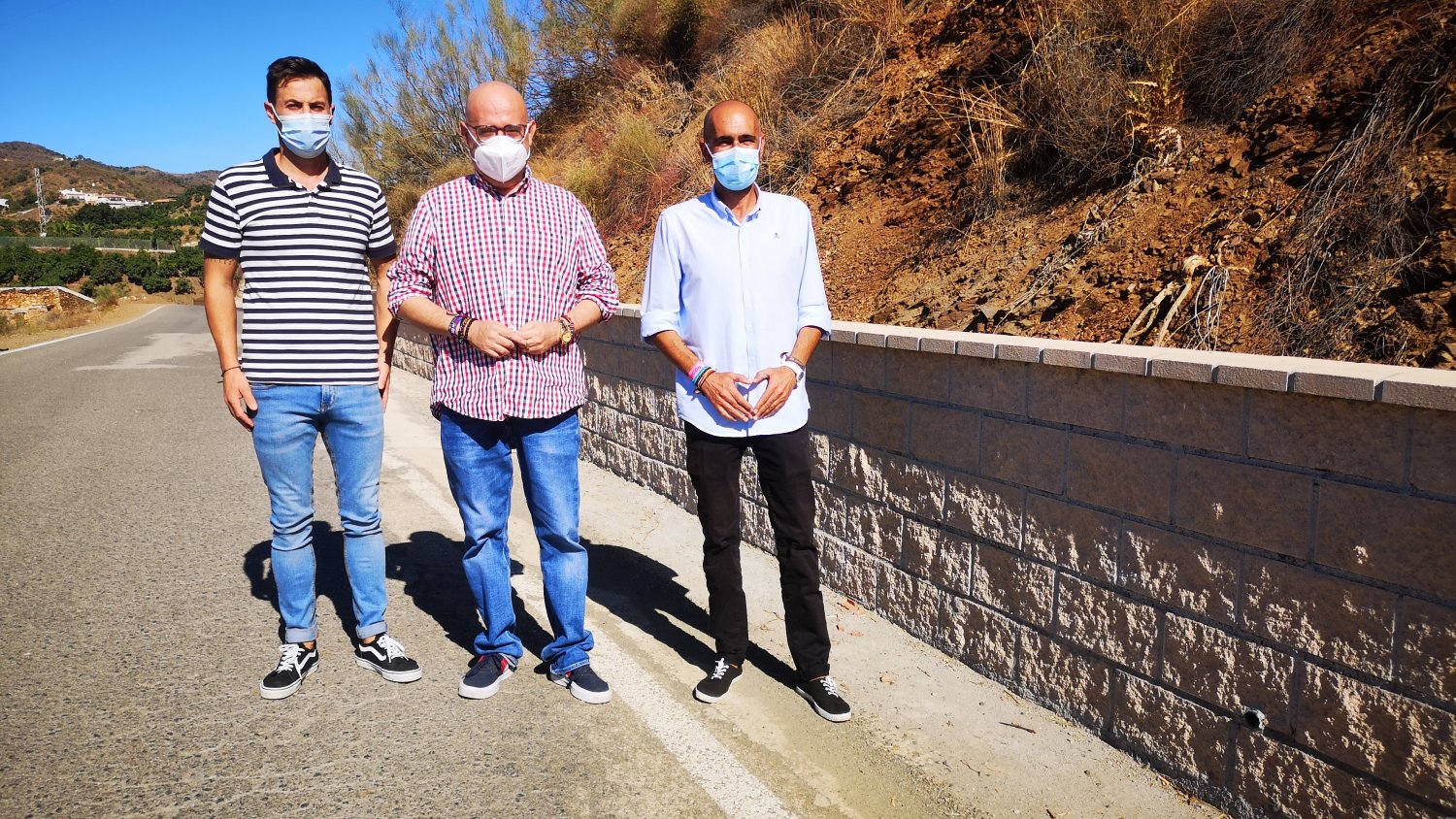 Finalizan las obras de mejora de un nuevo tramo de la carretera que une los núcleos de Cajiz y los Íberos