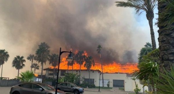 La Junta activa el nivel 1 del Plan Infoca por el incendio que afecta a la sierra de Estepona