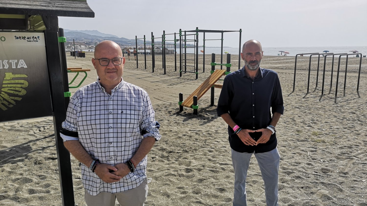 Torre del Mar amplía el equipamiento del parque 'Street Work Out' de la Playa de Levante