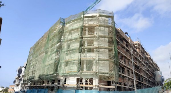 Las obras de construcción de 100 VPO en Estepona superan el 60% de su ejecución