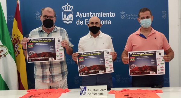 130 deportistas participan en el I Kilómetro Vertical ‘Luna Bermeja’ en el Campeonato Carrera Vertical