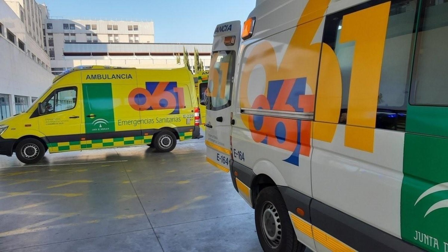 Un accidente entre dos turismos en la autovía A-7 en Estepona deja un fallecido