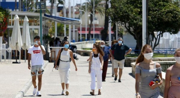 Málaga baja casi cien puntos su incidencia covid en dos días hasta 762,7 casos
