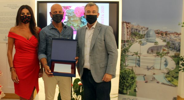 Estepona reconoce como ‘Turista de Honor’ al director deportivo Joxean Fernández ‘Matxín’