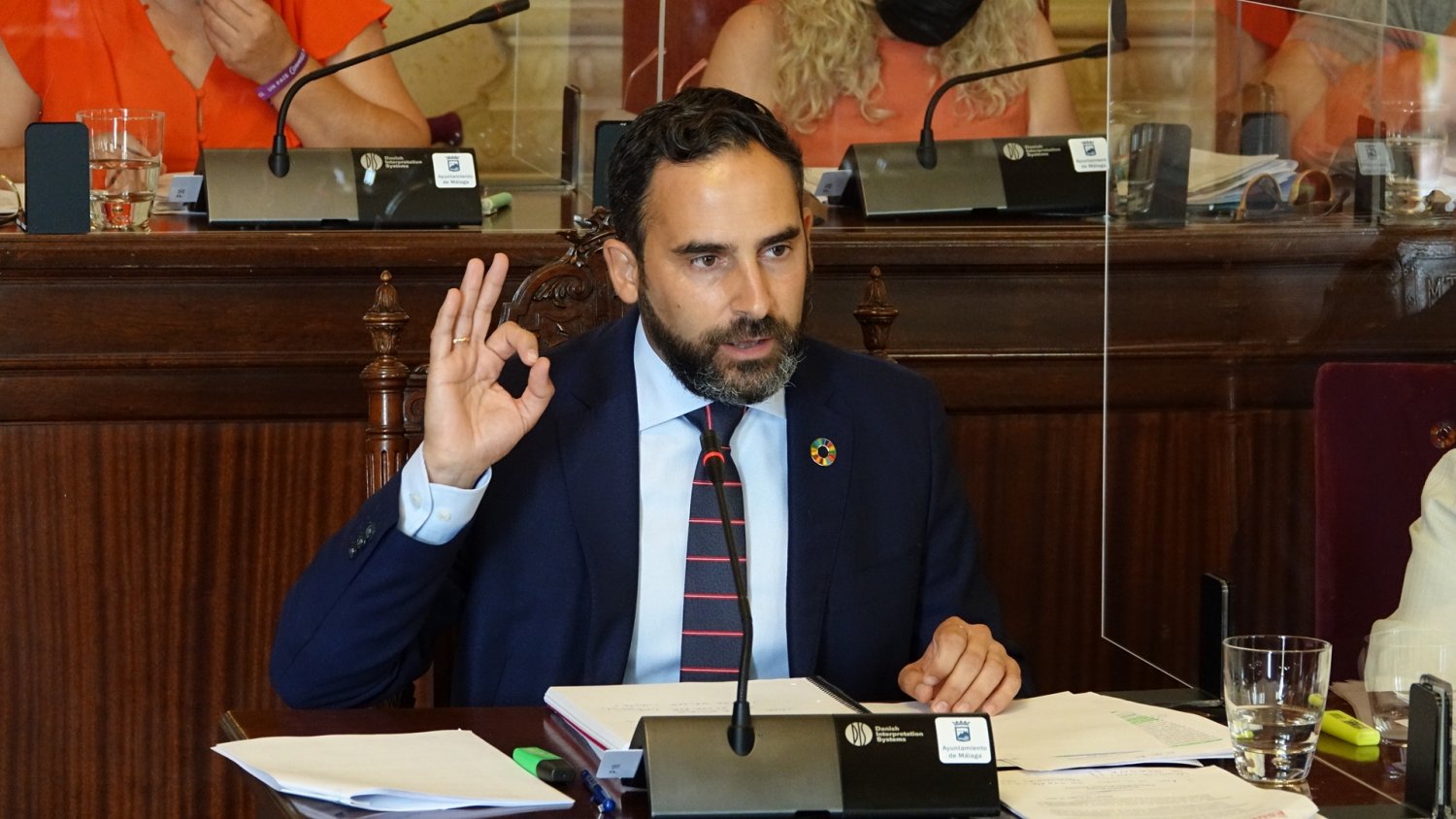 Pérez lamenta la falta de compromiso económico de la Junta con Málaga
