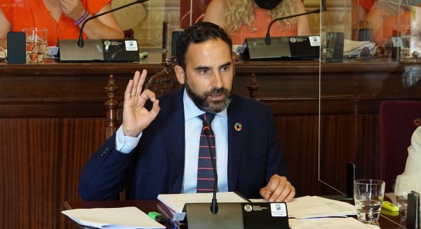 Pérez lamenta la falta de compromiso económico de la Junta con Málaga