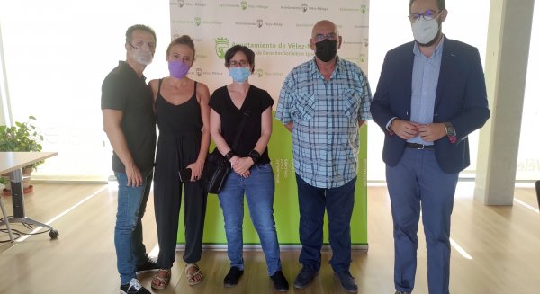 Servicios Sociales de Vélez-Málaga convoca una formación inclusiva de intérprete de lengua de signos
