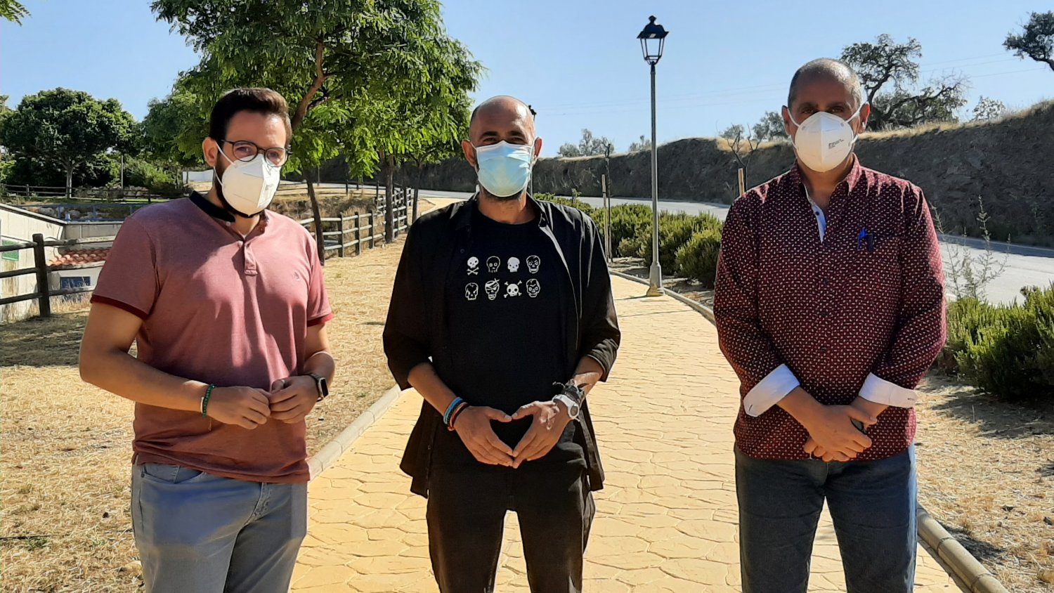Vélez finaliza los trabajos de renovación del alumbrado en los jardines Altos del Romeral