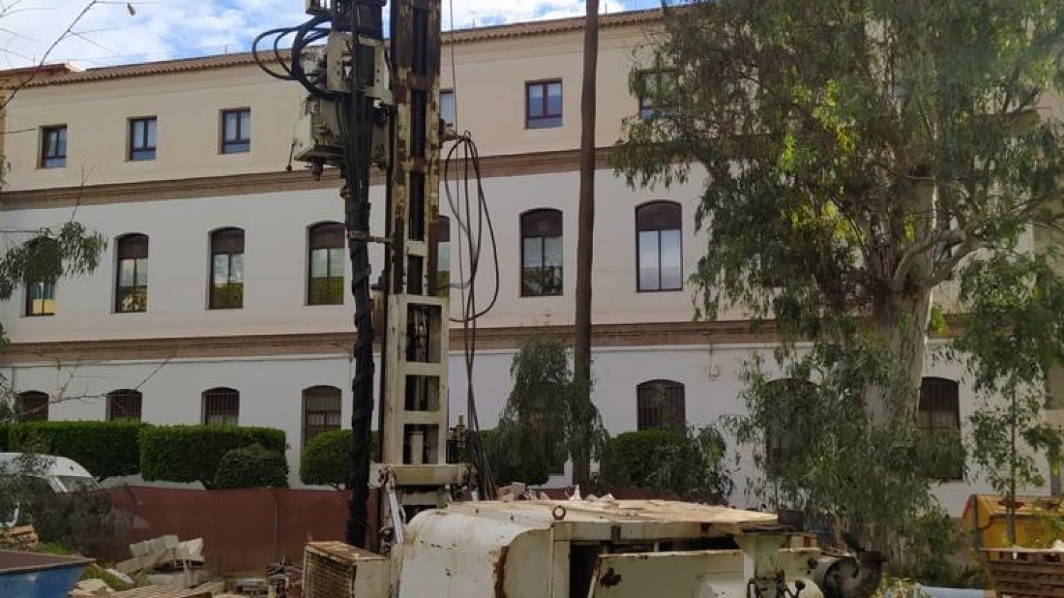 Comienzan las catas para realizar el estudio geotécnico de los terrenos del nuevo hospital de Málaga