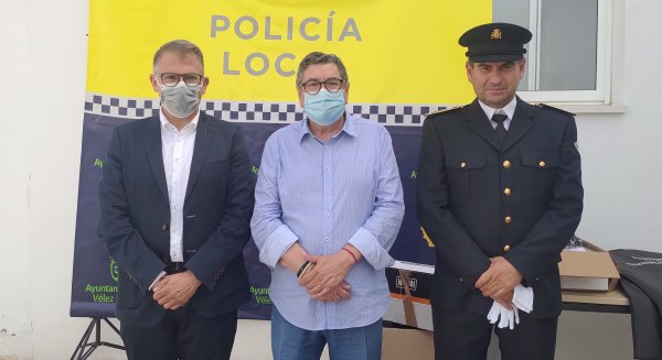 La Policía Local de Vélez-Málaga dispone de nuevo equipamiento de trabajo