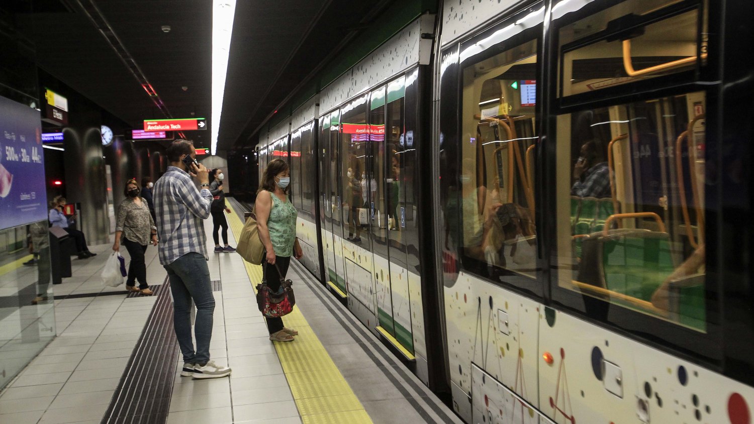 El Metro de Málaga registra de enero a junio la primera subida de usuarios desde el inicio del Covid