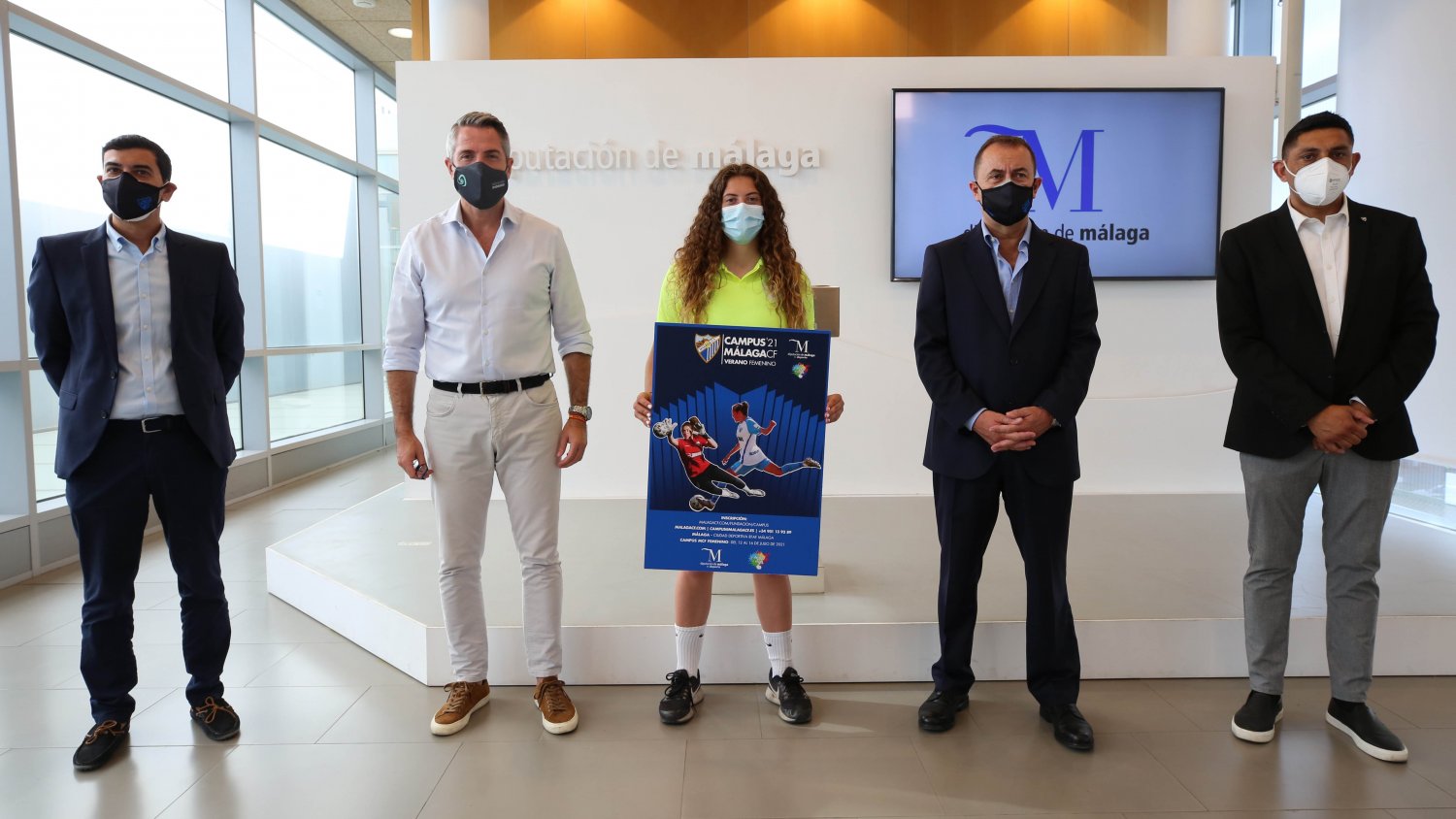 Diputación permite a quince niñas de la provincia asistir al III Campus del Málaga CF 2021