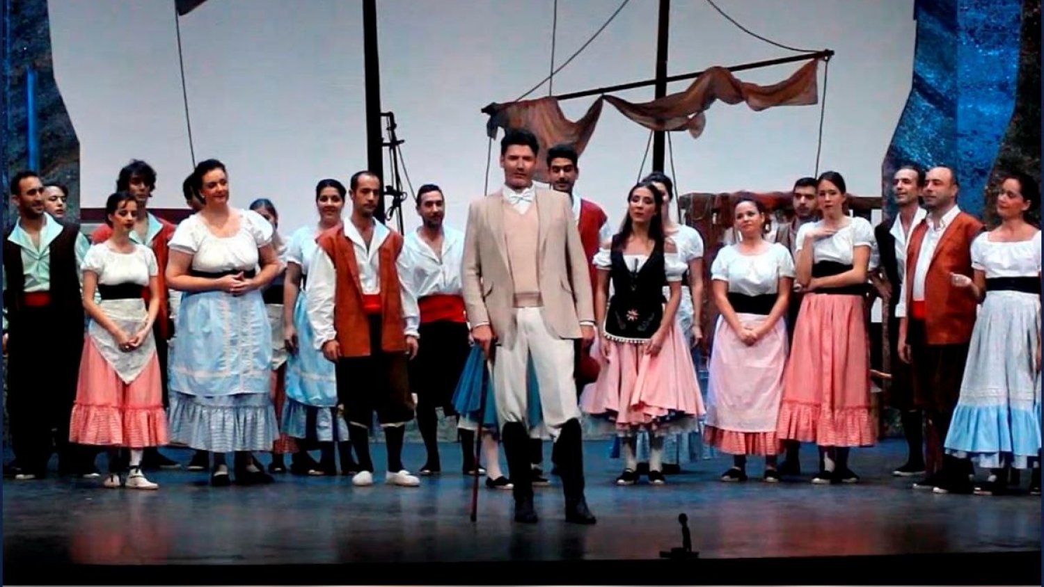 El Teatro Lírico Andaluz presenta en la Plaza de Toros de Estepona la zarzuela “Los Gavilanes”
