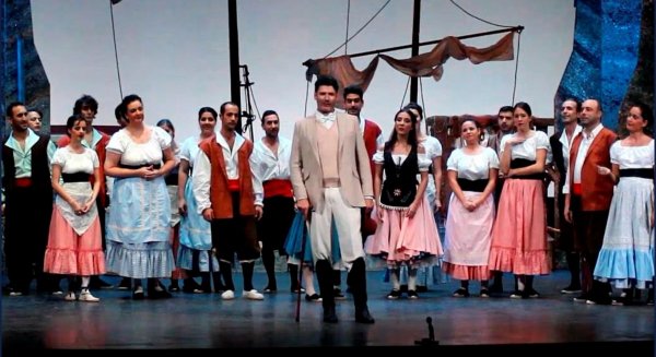 El Teatro Lírico Andaluz presenta en la Plaza de Toros de Estepona la zarzuela “Los Gavilanes”