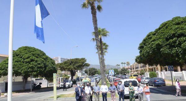 Torremolinos iza la Bandera Azul y las de la Q de Calidad