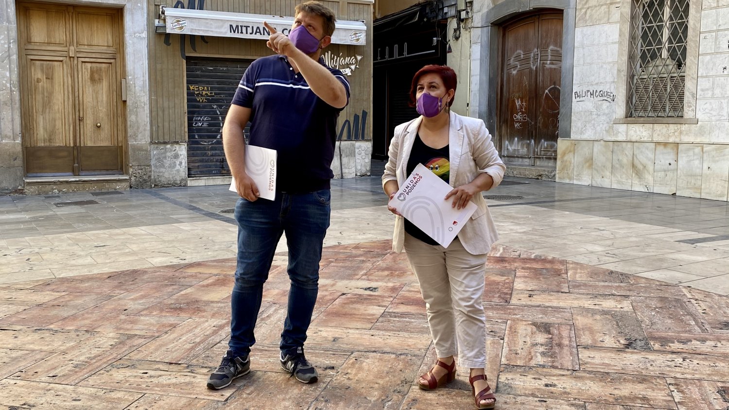 IU y Podemos piden transformar el Centro en un barrio con actividad comercial y profesional