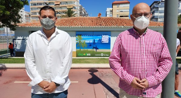 Vélez-Málaga presenta el programa de actividades deportivas y náuticas para este verano