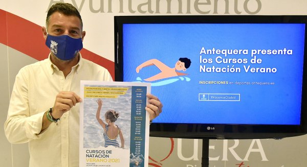Antequera pone en marcha los Cursos de Natación durante el verano para todas las edades