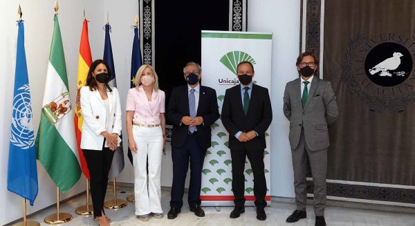 Unicaja en apoyo a la UMA ofrece a estudiantes y trabajadores financiación y servicios ventajosos