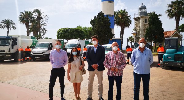 Medio Ambiente refuerza hasta el 15 septiembre el servicio de limpieza en Vélez-Málaga