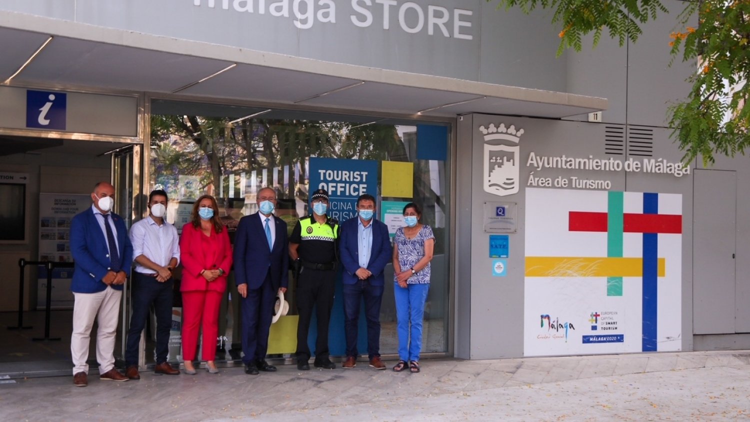 La oficina de información turística de la Plaza de la Marina retoma la atención presencial
