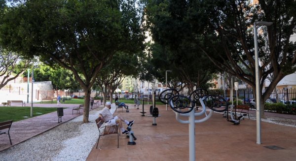 El Parque del Norte estrena una zona biosaludable para facilitar la práctica deportiva