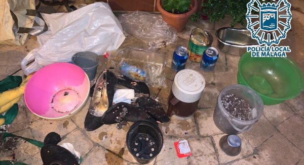 Detenido un individuo atrincherado en su piso por lanzar objetos y amenazar a la vecindad