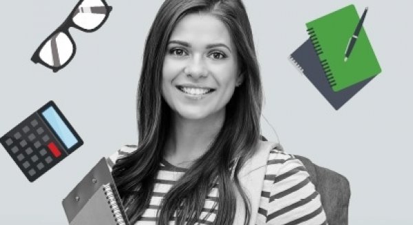 Unicaja facilita el pago de la matrícula y anticipa las becas con préstamos a un interés del 0%