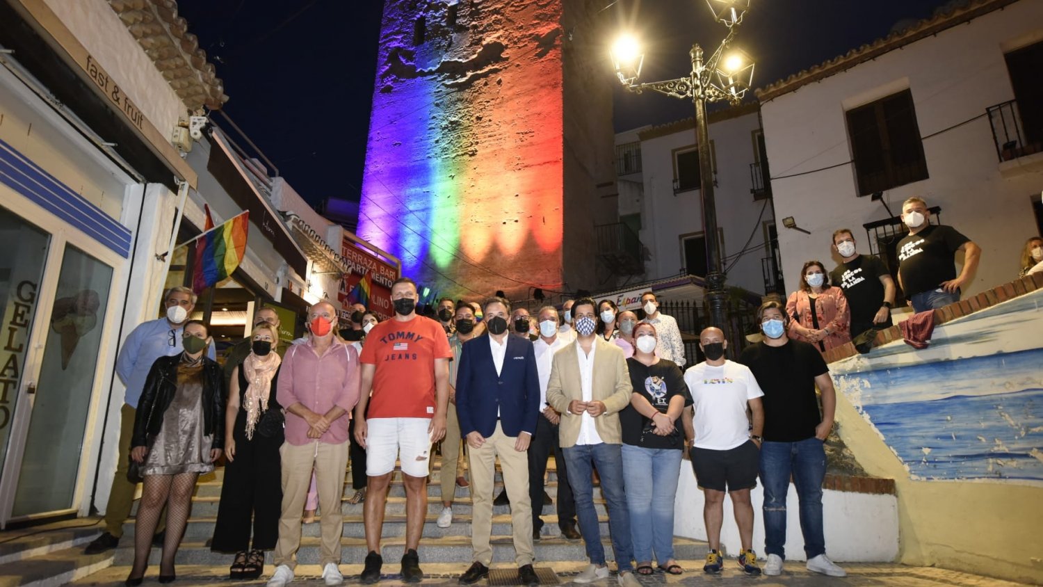 Torremolinos inaugura su Pride 2021 con la iluminación de la Torre Pimentel