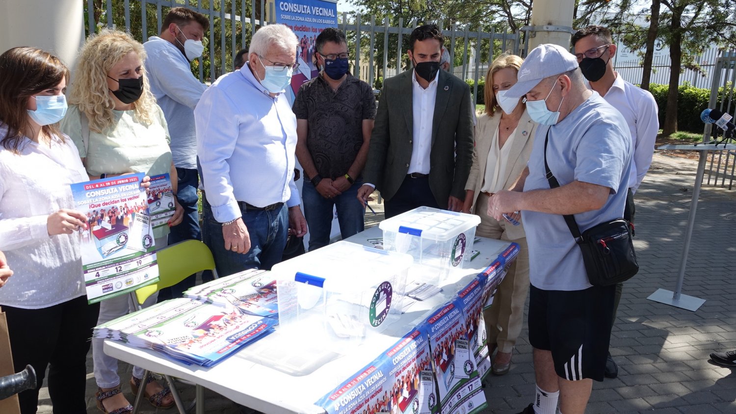 PSOE y Adelante Málaga apoyan la consulta vecinal sobre la zona azul en Huelin y Cruz de Humilladero