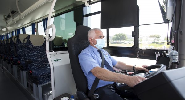 Más de 1.000 niños de Málaga participan en el concurso “Diviértete en bus” de seguridad vial