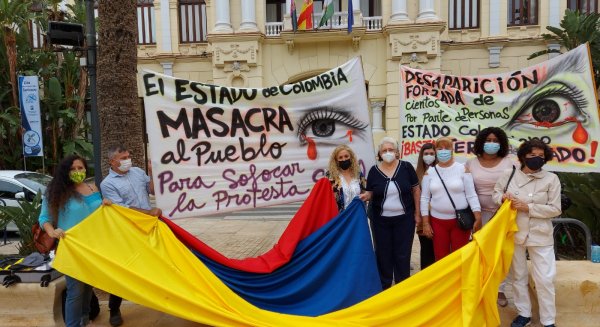 IU llama a la movilización en las concentraciones convocadas con los pueblos de Colombia y Cuba