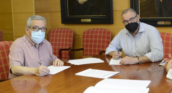 Torremolinos y Emaús renuevan su convenio de colaboración para ayudar en su comedor social