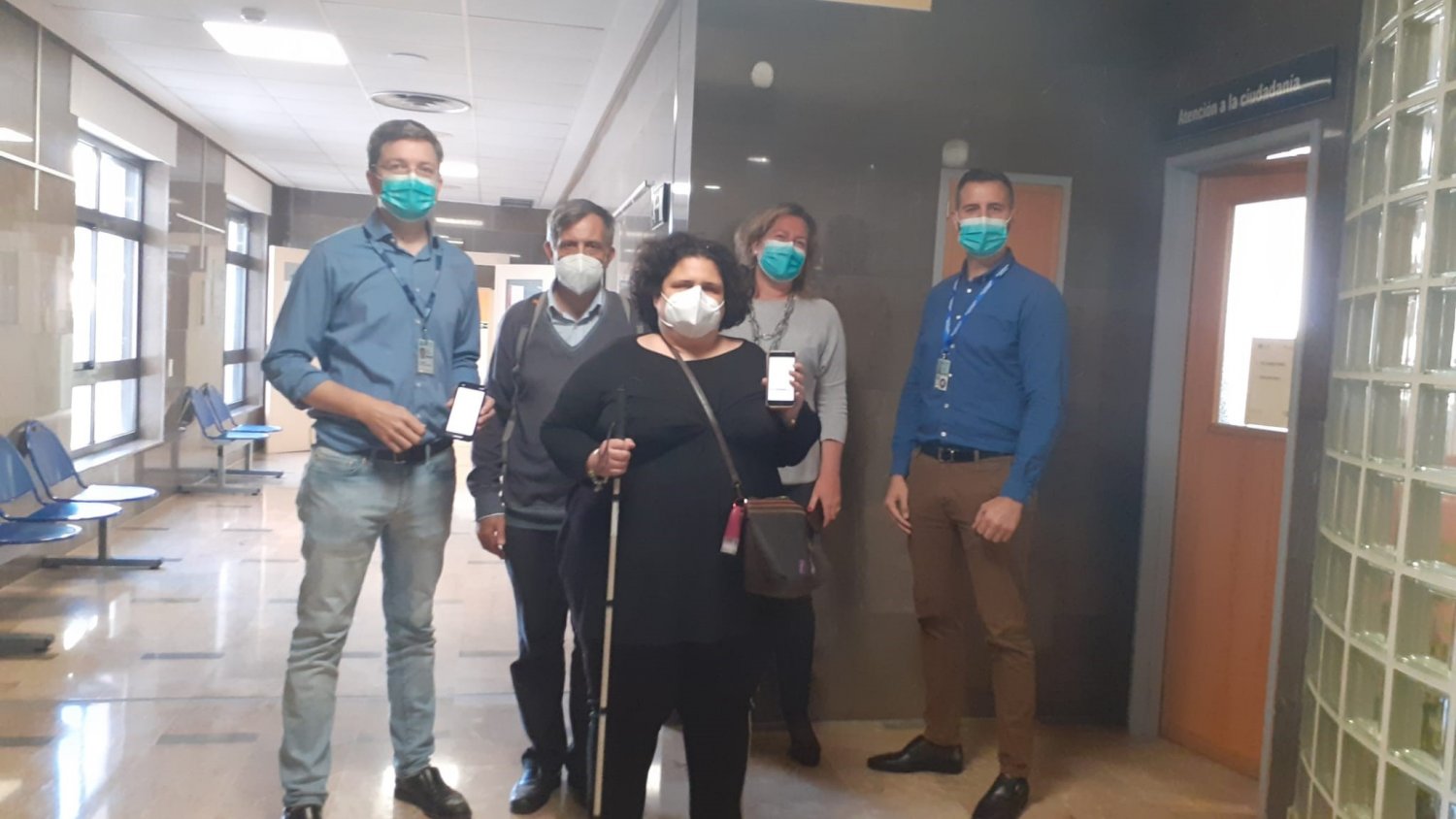 El Hospital de Antequera instala balizas para facilitar una mayor accesibilidad al centro sanitario