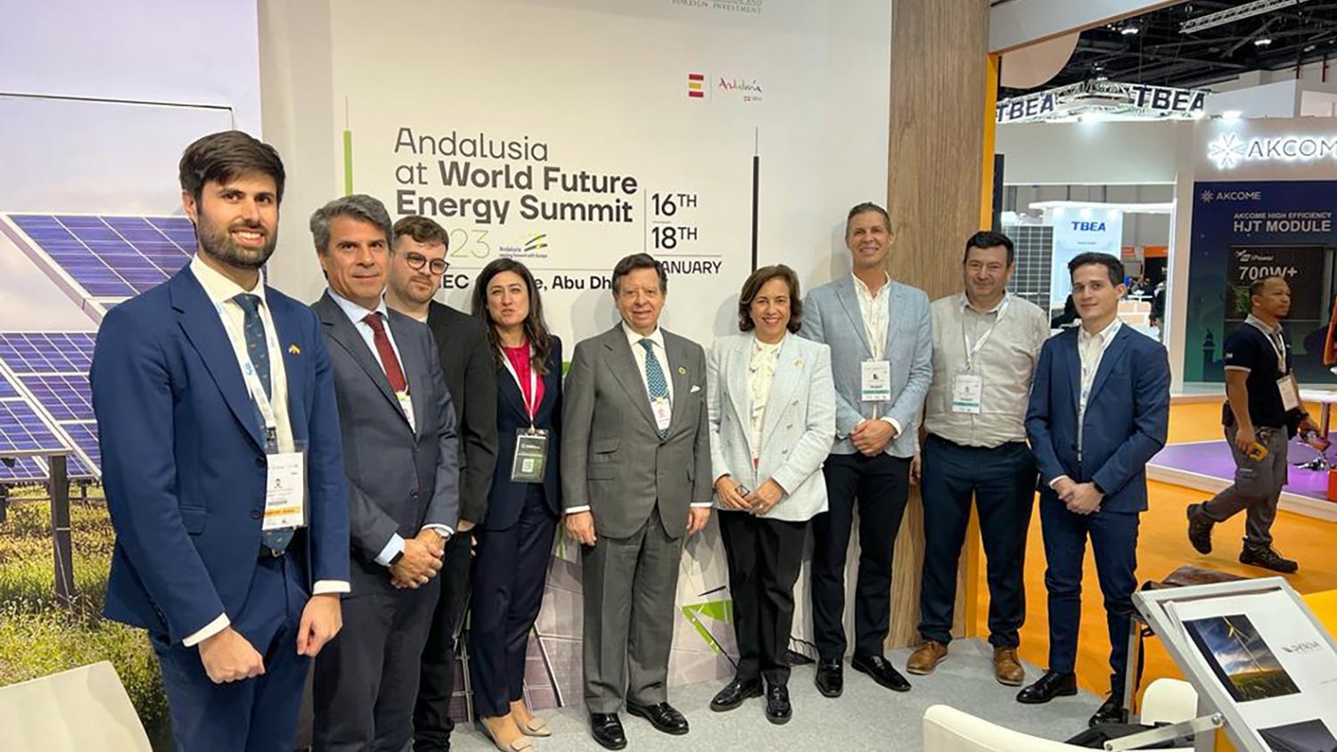 La Junta impulsa la industria andaluza de renovables en los Emiratos Árabes Unidos