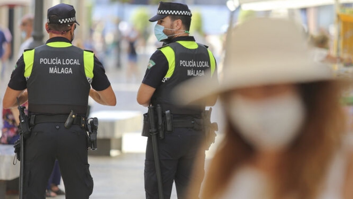 La Policía de Málaga denuncia a 472 personas por incumplir el uso de mascarilla obligatoria
