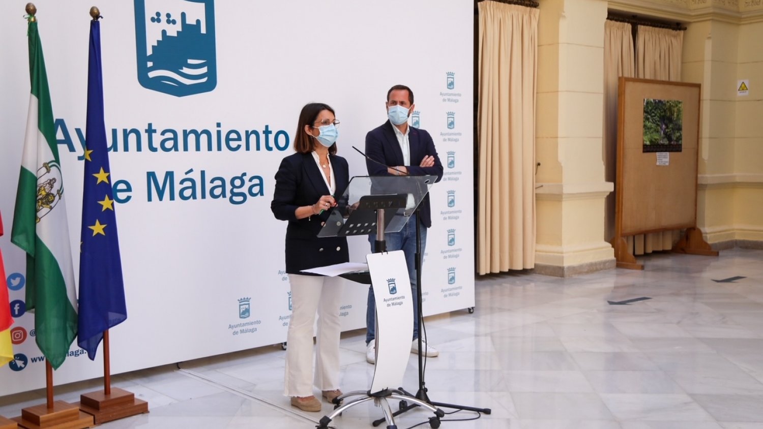 Málaga destina unos 5 millones de euros a la adjudicación de 130 itinerarios  para 2.480 personas